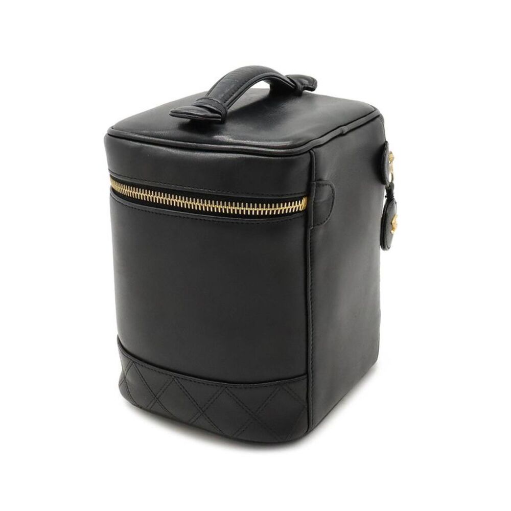 Pre Loved Chanel  Black Leather Vanity Case - Picture 3 of 8